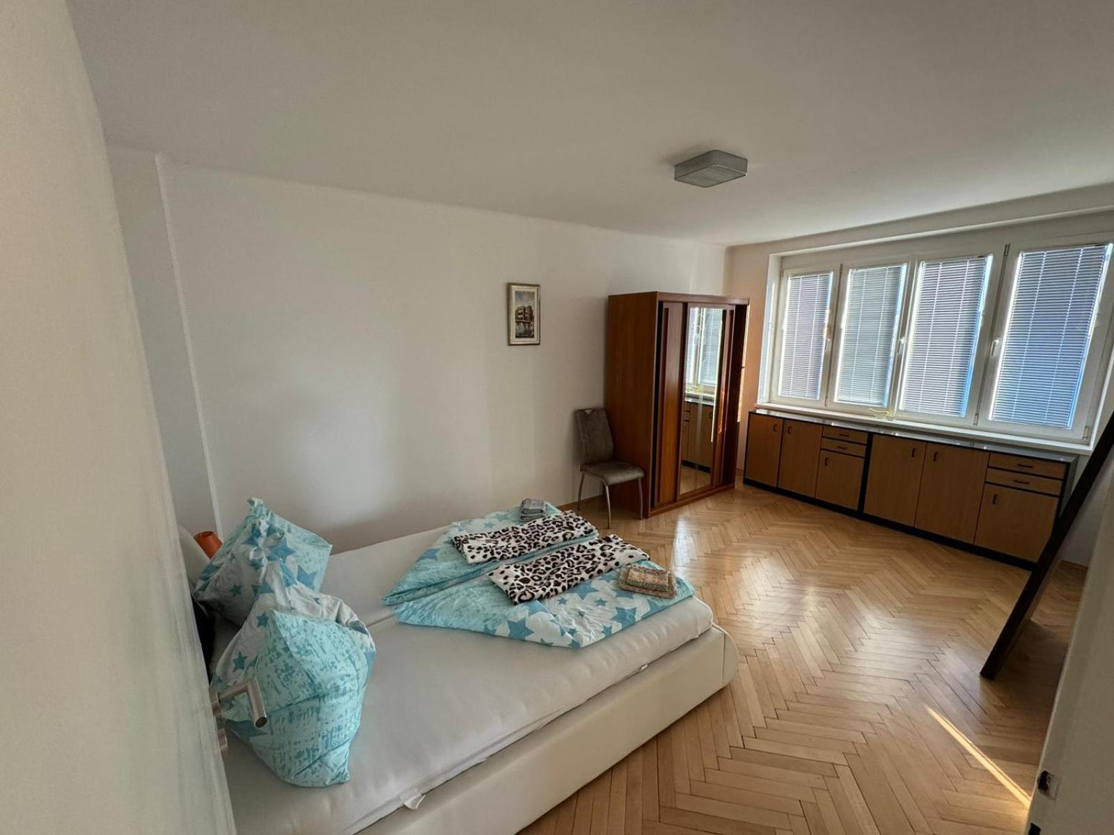 Marta Apartment Клагенфурт Екстериор снимка